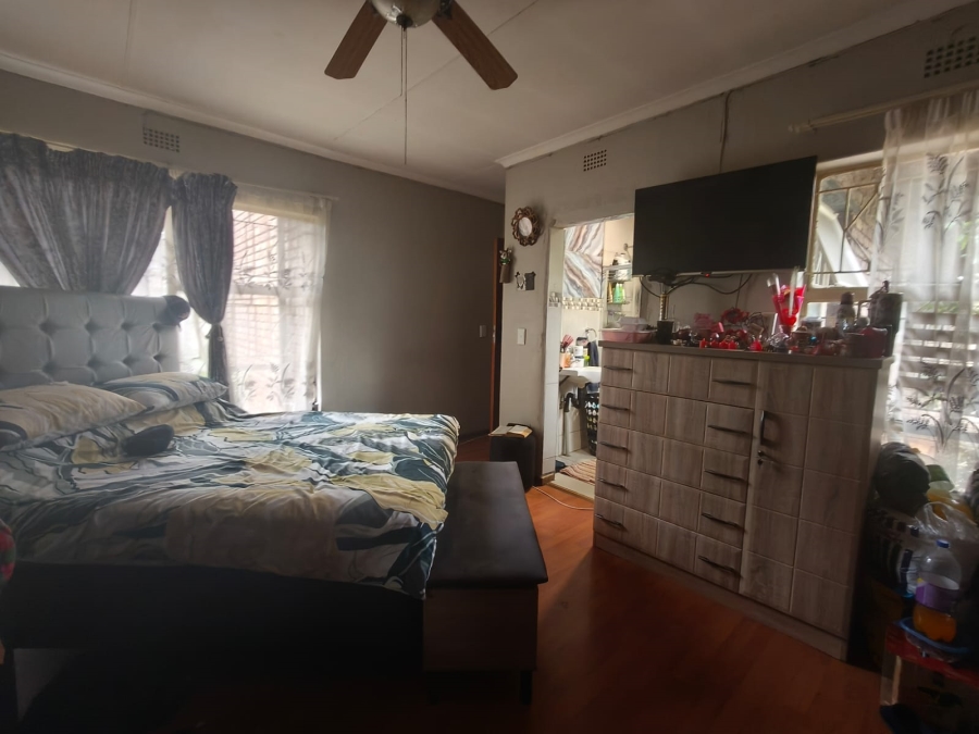 3 Bedroom Property for Sale in Verwoerdpark Gauteng