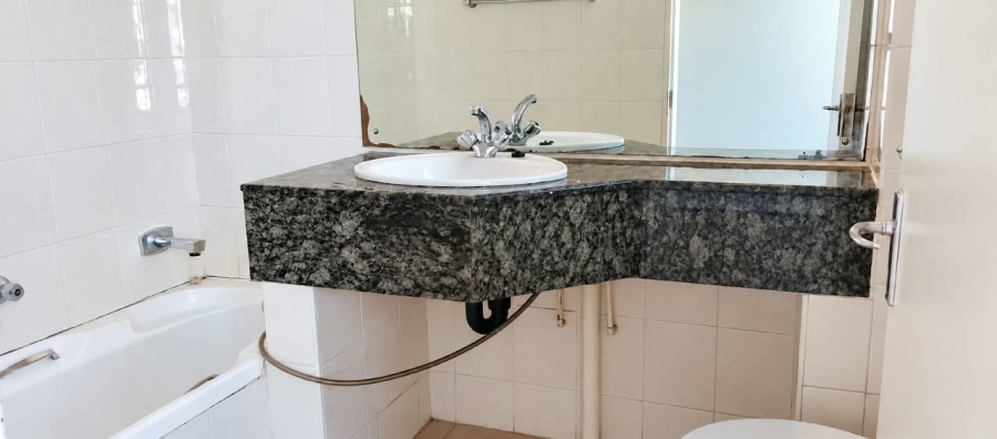 1 Bedroom Property for Sale in Illovo Gauteng