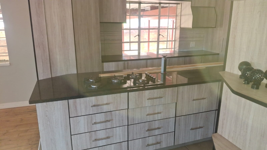 3 Bedroom Property for Sale in Farrarmere Gauteng