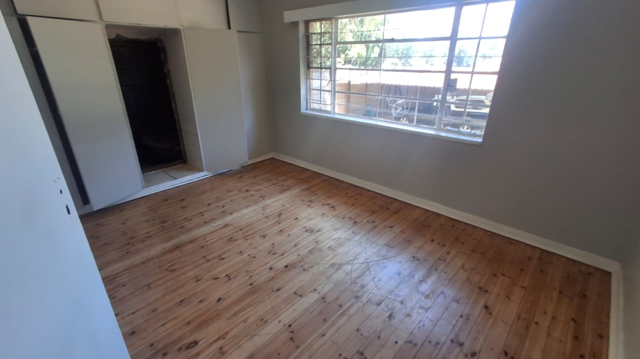 3 Bedroom Property for Sale in Farrarmere Gauteng