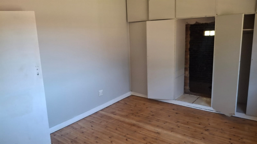 3 Bedroom Property for Sale in Farrarmere Gauteng