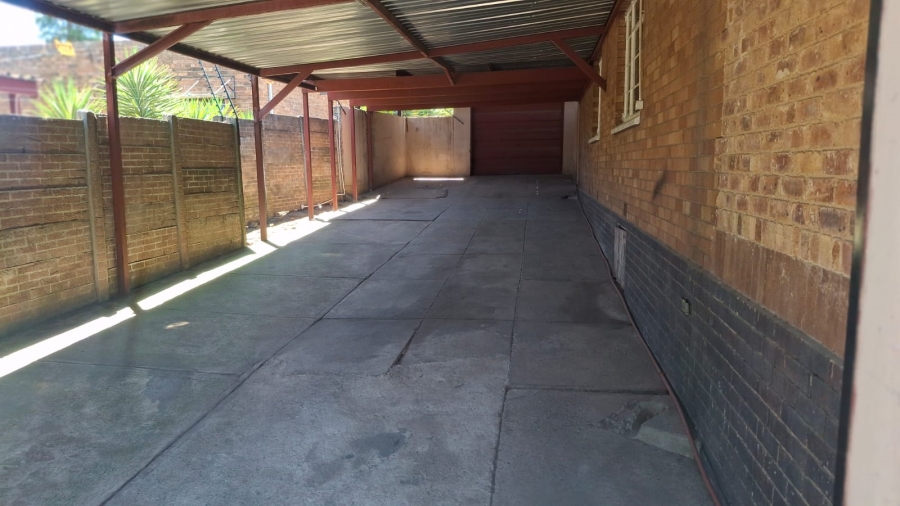3 Bedroom Property for Sale in Farrarmere Gauteng