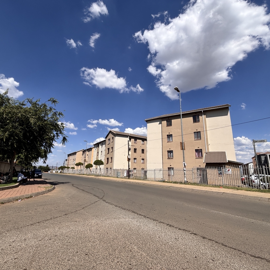 2 Bedroom Property for Sale in Jabulani Gauteng