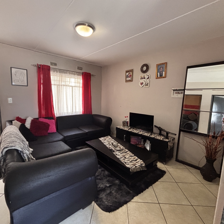 2 Bedroom Property for Sale in Jabulani Gauteng