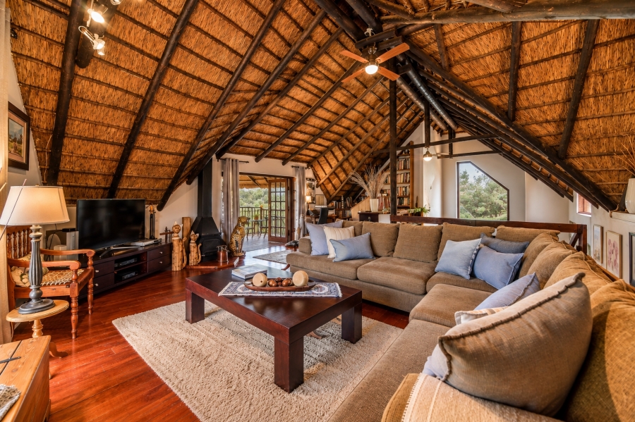 4 Bedroom Property for Sale in Faerie Glen Gauteng