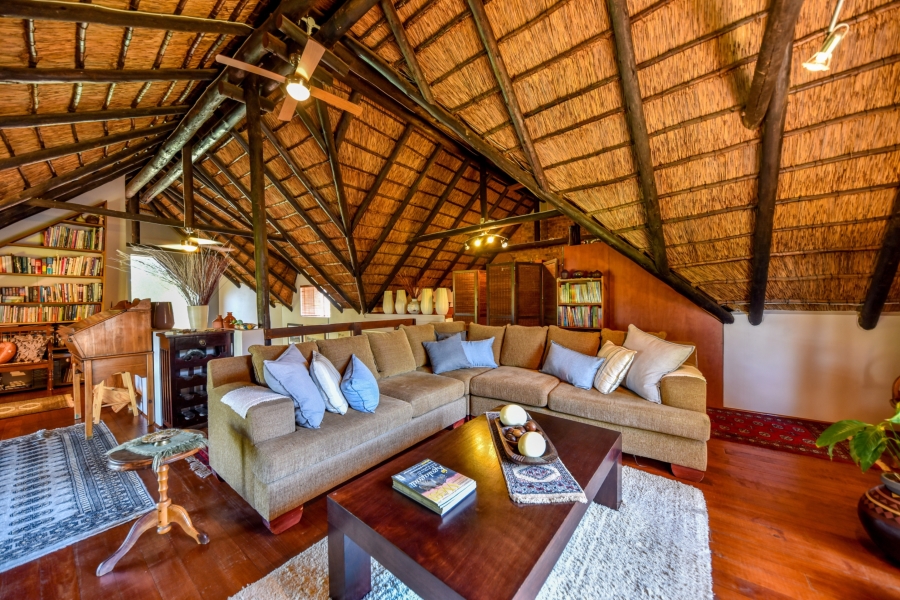 4 Bedroom Property for Sale in Faerie Glen Gauteng