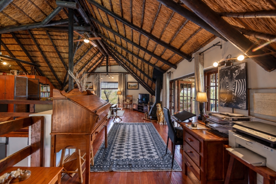 4 Bedroom Property for Sale in Faerie Glen Gauteng