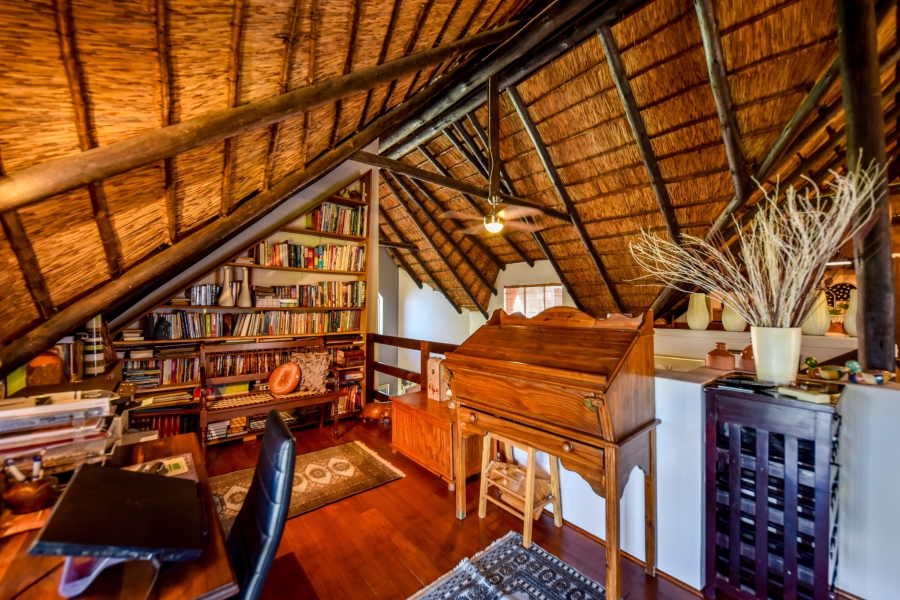 4 Bedroom Property for Sale in Faerie Glen Gauteng