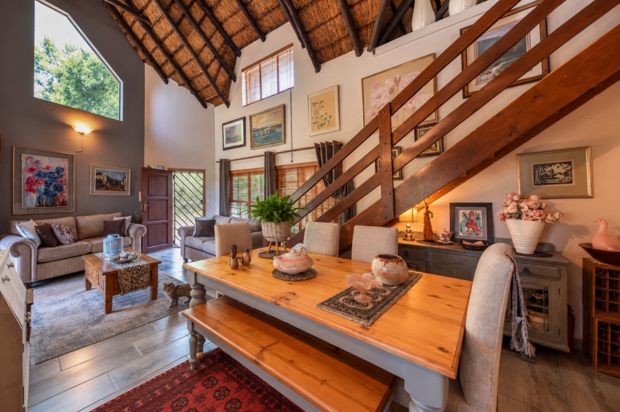 4 Bedroom Property for Sale in Faerie Glen Gauteng