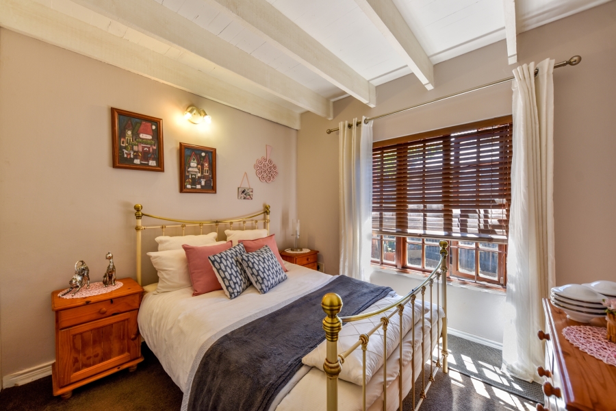 4 Bedroom Property for Sale in Faerie Glen Gauteng