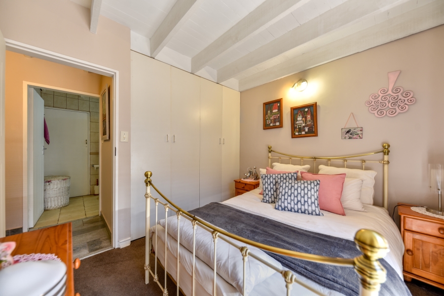 4 Bedroom Property for Sale in Faerie Glen Gauteng