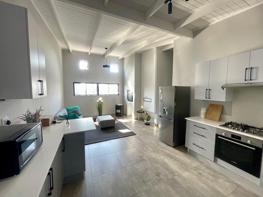 To Let 2 Bedroom Property for Rent in Alphen Park Gauteng