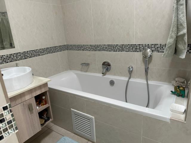 1 Bedroom Property for Sale in Randpark Ridge Gauteng