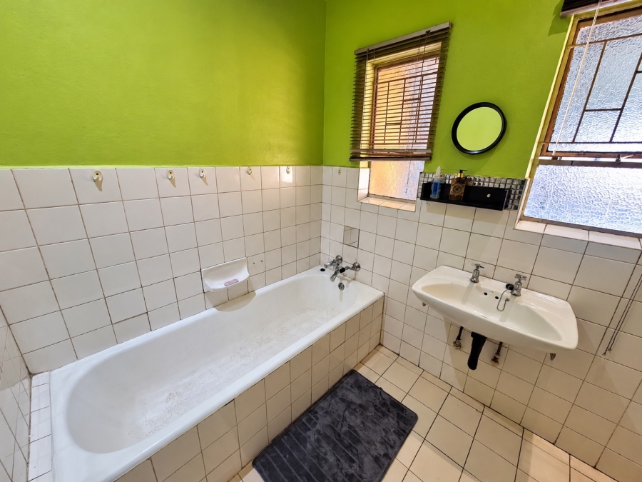 3 Bedroom Property for Sale in Vanderbijlpark CE 4 Gauteng