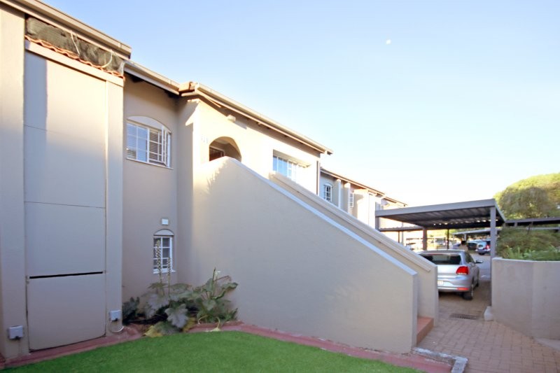 2 Bedroom Property for Sale in Robindale Gauteng