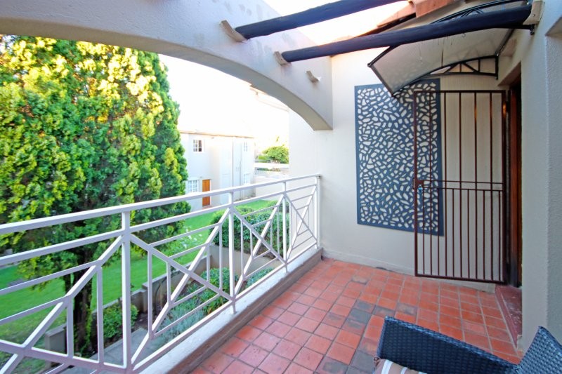 2 Bedroom Property for Sale in Robindale Gauteng