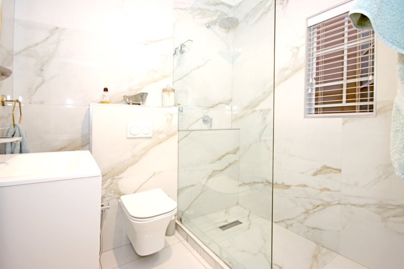 2 Bedroom Property for Sale in Robindale Gauteng