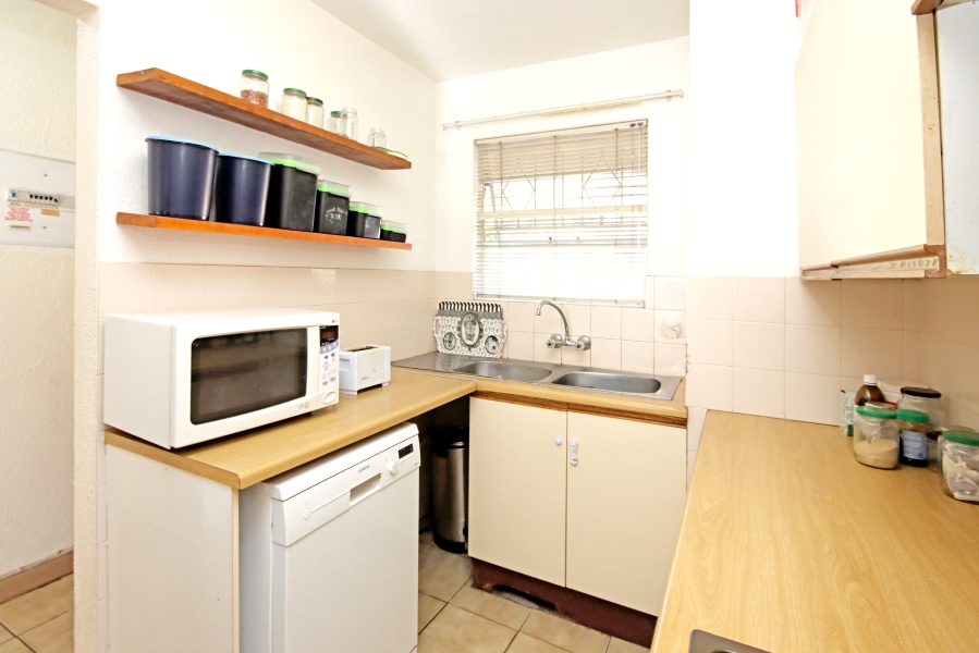 2 Bedroom Property for Sale in Robindale Gauteng