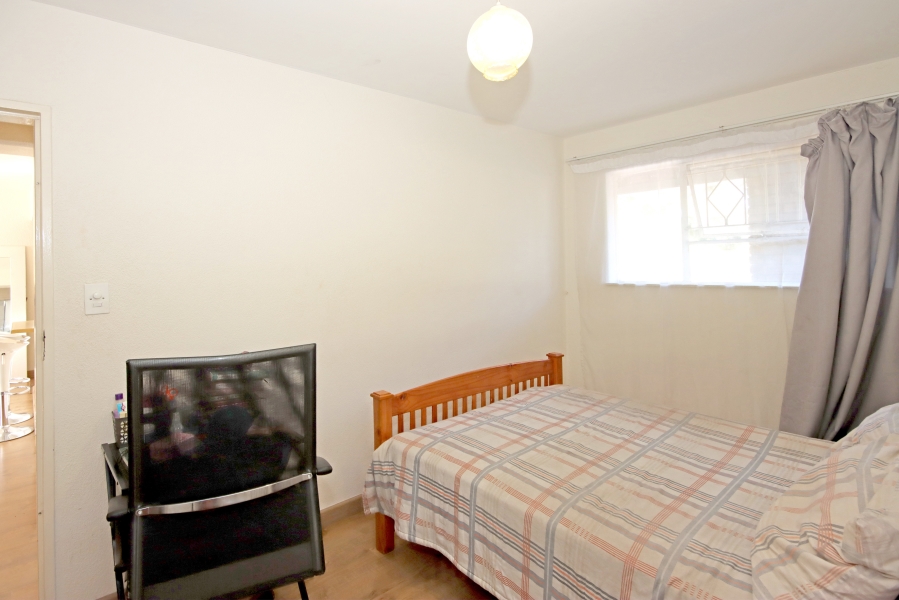 2 Bedroom Property for Sale in Robindale Gauteng