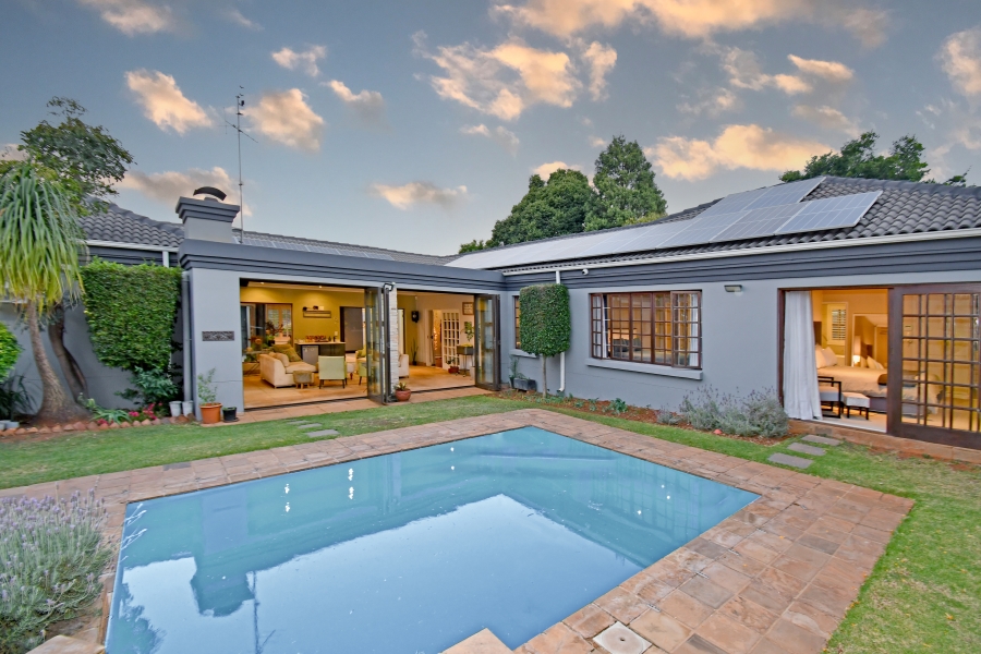 6 Bedroom Property for Sale in Fairland Gauteng