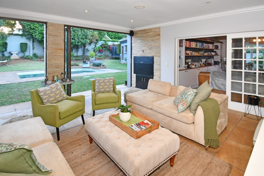 6 Bedroom Property for Sale in Fairland Gauteng