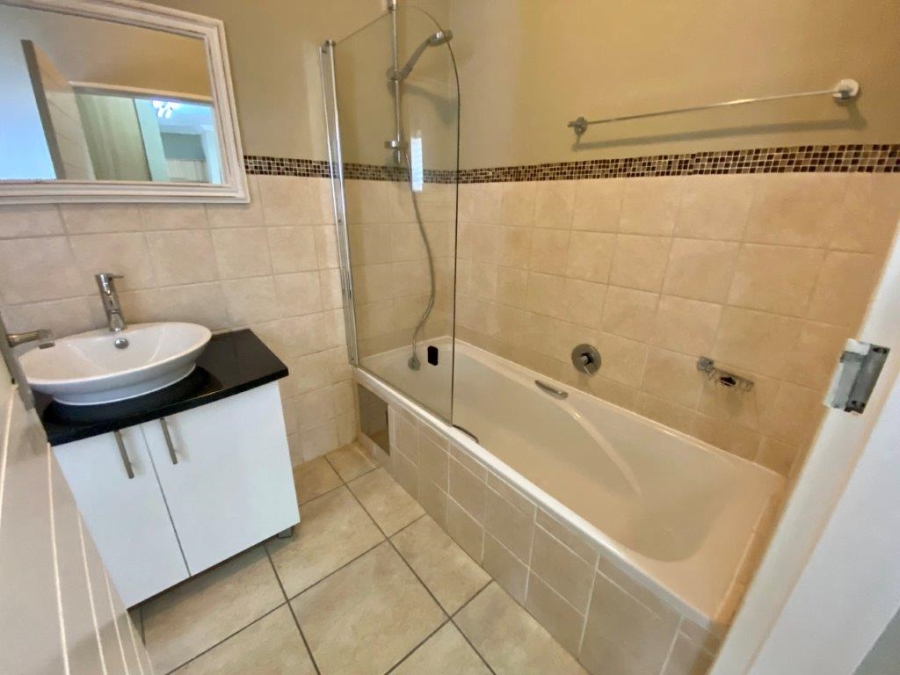 To Let 2 Bedroom Property for Rent in Parkwood Gauteng