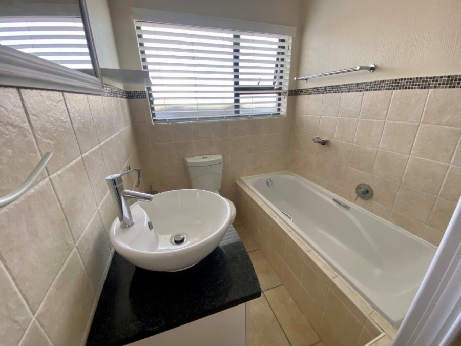 To Let 2 Bedroom Property for Rent in Parkwood Gauteng
