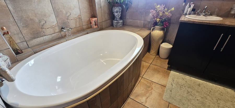 3 Bedroom Property for Sale in Meyersdal Gauteng