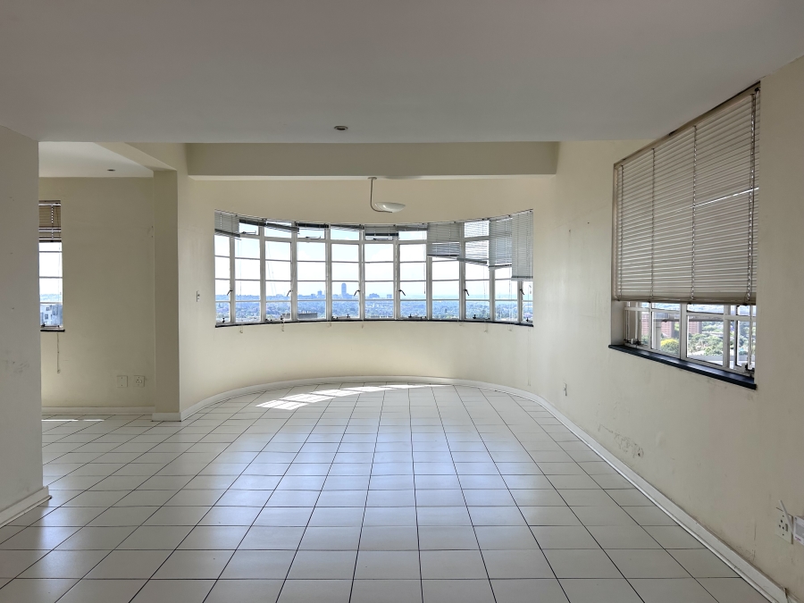 To Let 2 Bedroom Property for Rent in Houghton Estate Gauteng