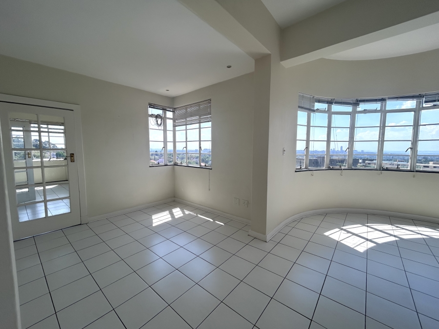 To Let 2 Bedroom Property for Rent in Houghton Estate Gauteng