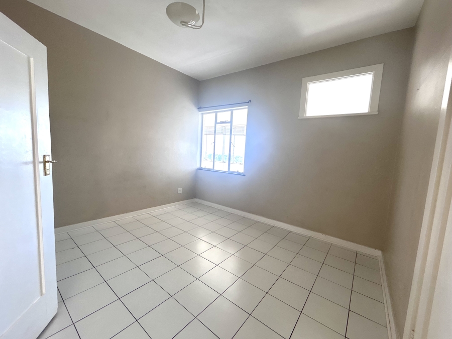 To Let 2 Bedroom Property for Rent in Houghton Estate Gauteng