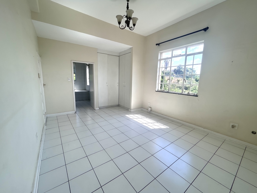 To Let 2 Bedroom Property for Rent in Houghton Estate Gauteng
