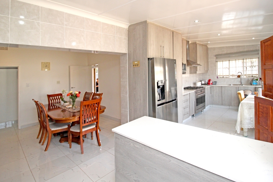 4 Bedroom Property for Sale in Crosby Gauteng