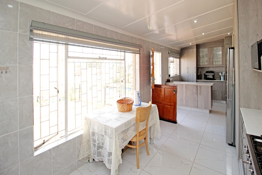 4 Bedroom Property for Sale in Crosby Gauteng