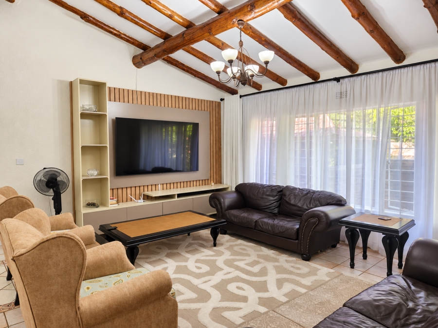To Let 4 Bedroom Property for Rent in Doringkloof Gauteng