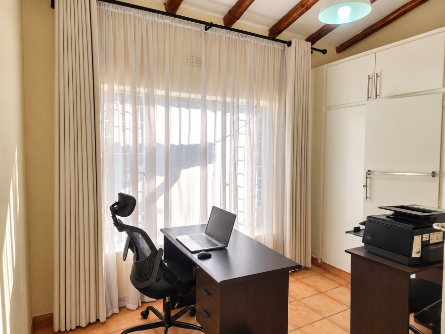 To Let 4 Bedroom Property for Rent in Doringkloof Gauteng