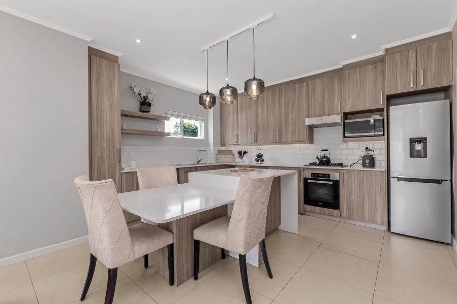 To Let 2 Bedroom Property for Rent in Morningside Gauteng