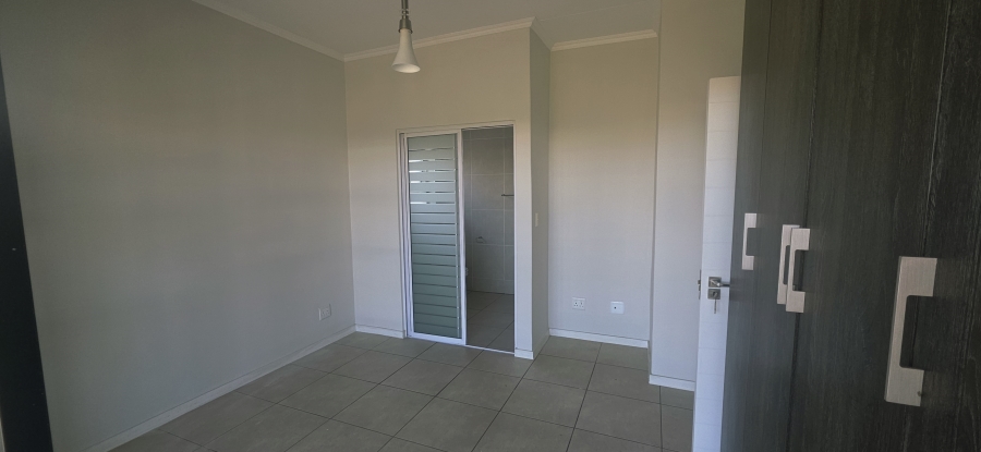 To Let 1 Bedroom Property for Rent in Modderfontein Gauteng