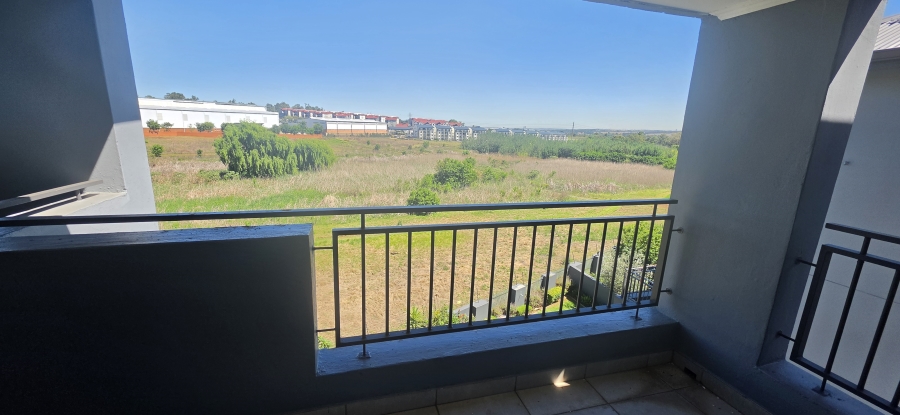 To Let 1 Bedroom Property for Rent in Modderfontein Gauteng