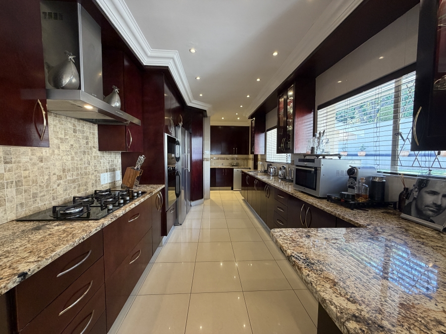 To Let 4 Bedroom Property for Rent in Bedfordview Gauteng