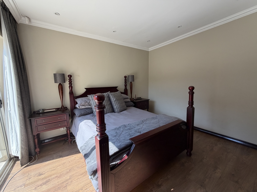 To Let 4 Bedroom Property for Rent in Bedfordview Gauteng
