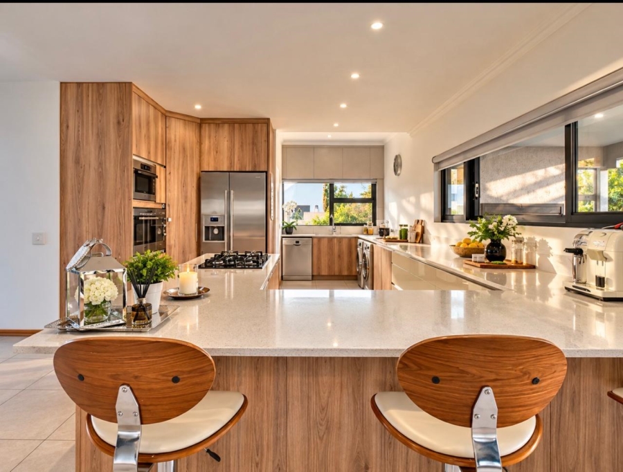 4 Bedroom Property for Sale in Eye of Africa Gauteng