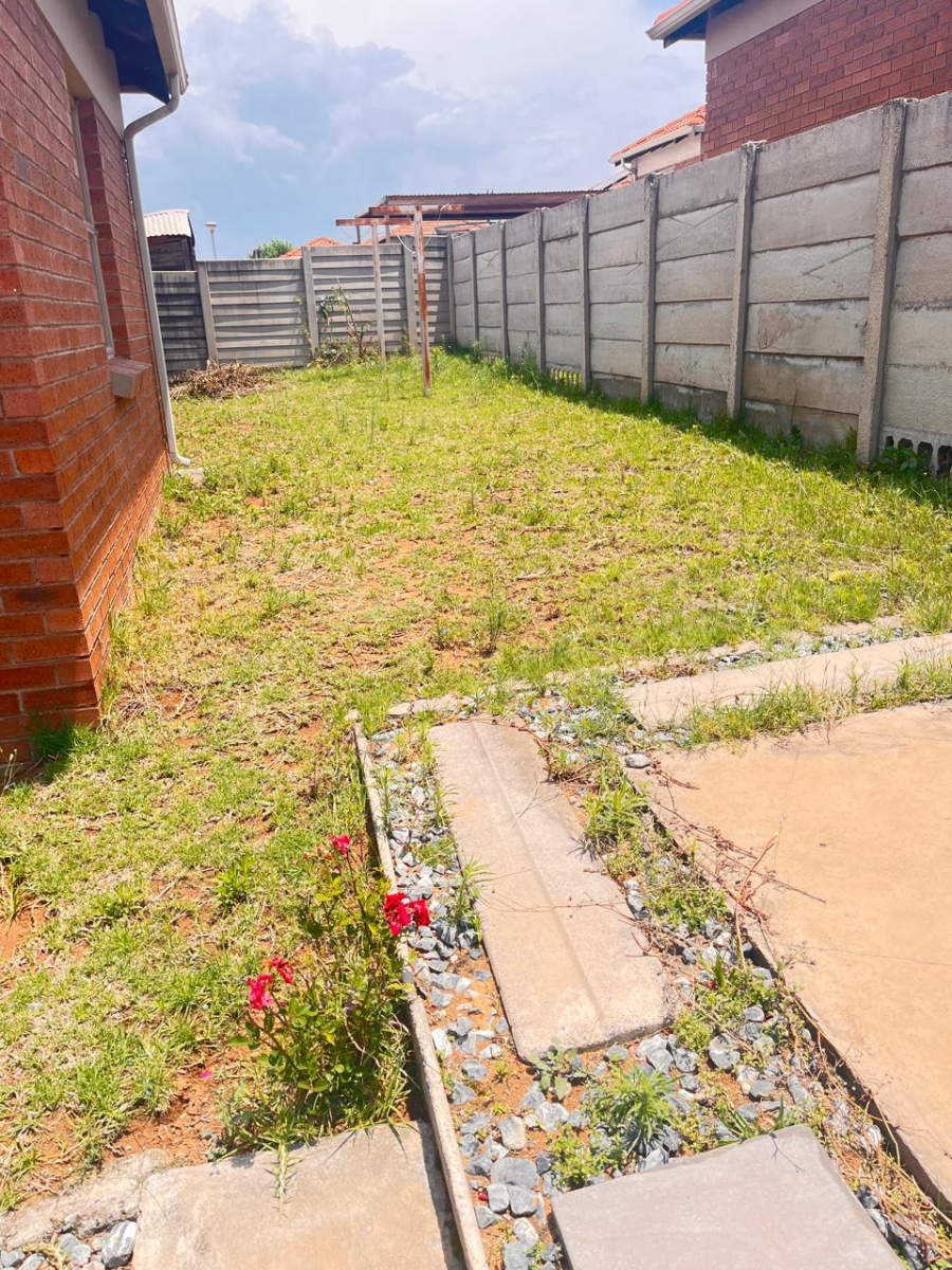 3 Bedroom Property for Sale in Olievenhoutbosch Gauteng