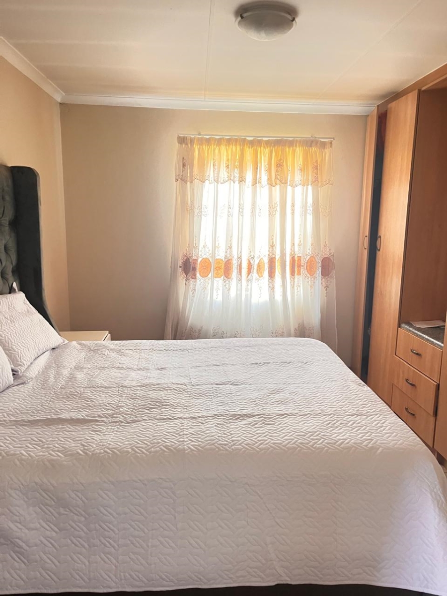 3 Bedroom Property for Sale in Olievenhoutbosch Gauteng