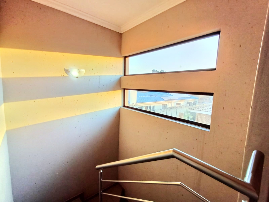 To Let 4 Bedroom Property for Rent in Vanderbijlpark SE Gauteng