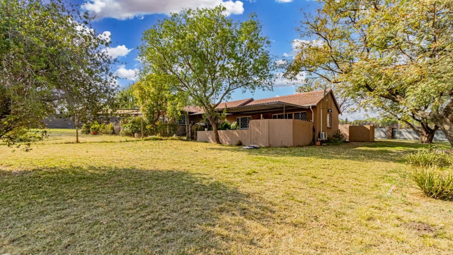 To Let 2 Bedroom Property for Rent in President Park Gauteng