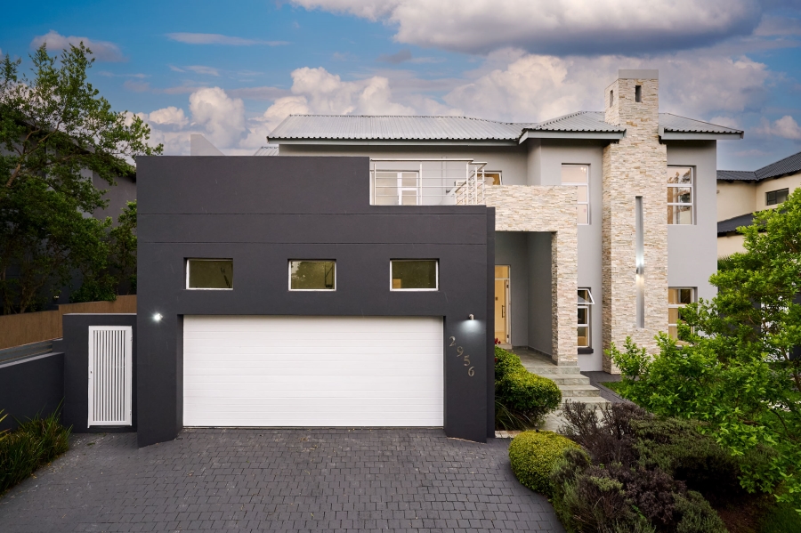 5 Bedroom Property for Sale in Waterfall Country Village Gauteng
