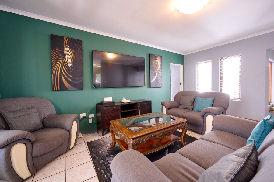 4 Bedroom Property for Sale in Halfway Gardens Gauteng
