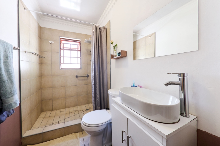 4 Bedroom Property for Sale in Halfway Gardens Gauteng