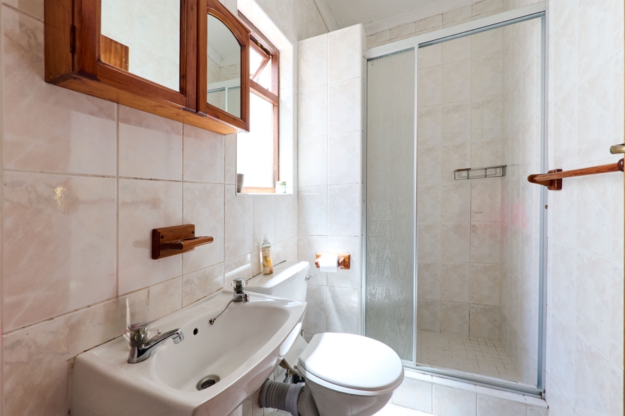 4 Bedroom Property for Sale in Halfway Gardens Gauteng